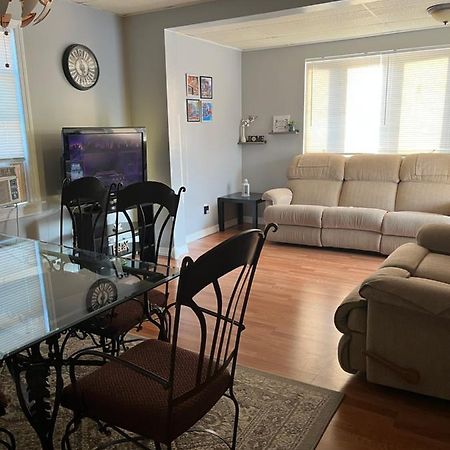 Lovely Three Bedroom Apartment Near Jersey City And Newyork Линден Экстерьер фото