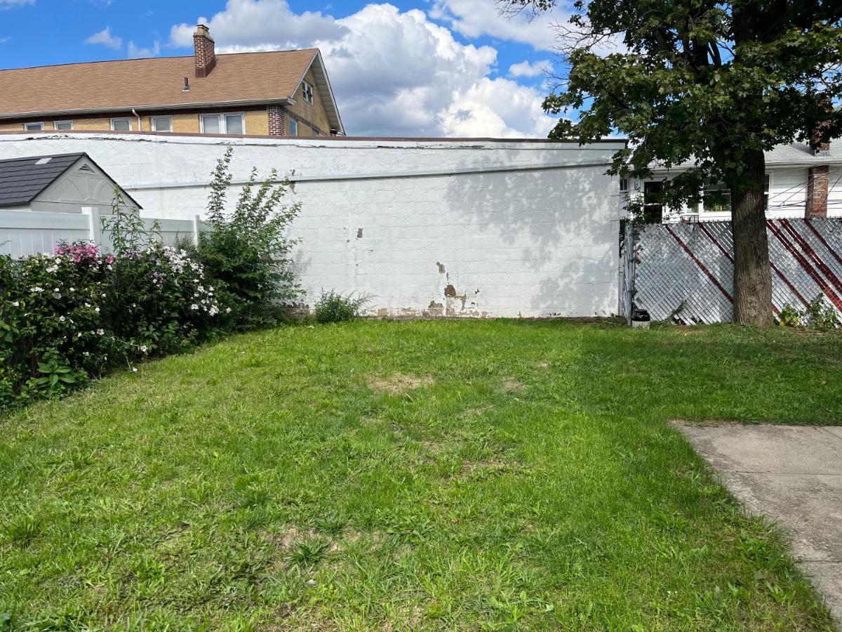 Lovely Three Bedroom Apartment Near Jersey City And Newyork Линден Экстерьер фото